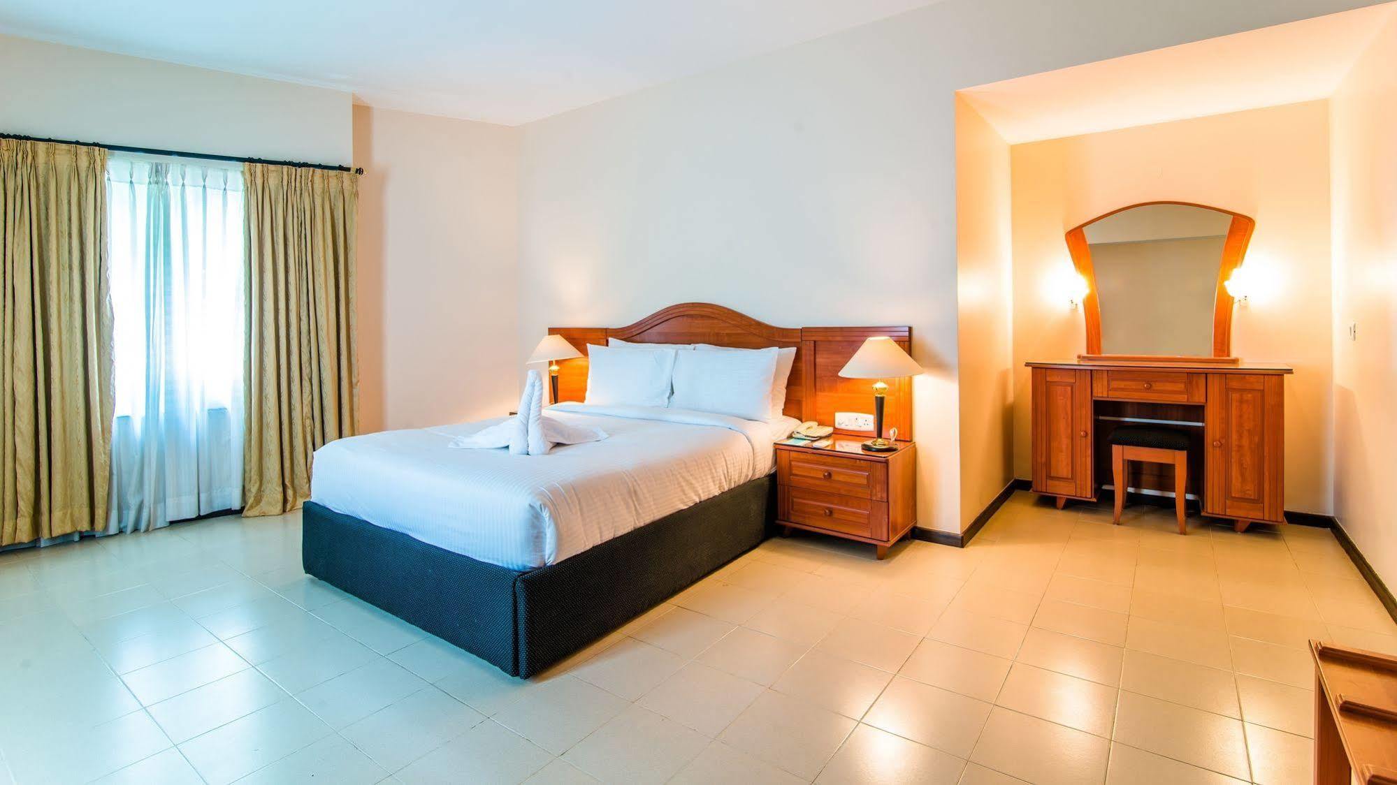 Halcyon Hotel Residences Koramangala - Bangalore Eksteriør billede